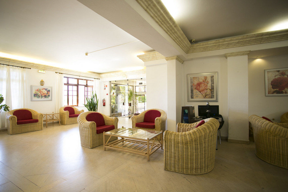 Aparthotel Mirachoro 3*