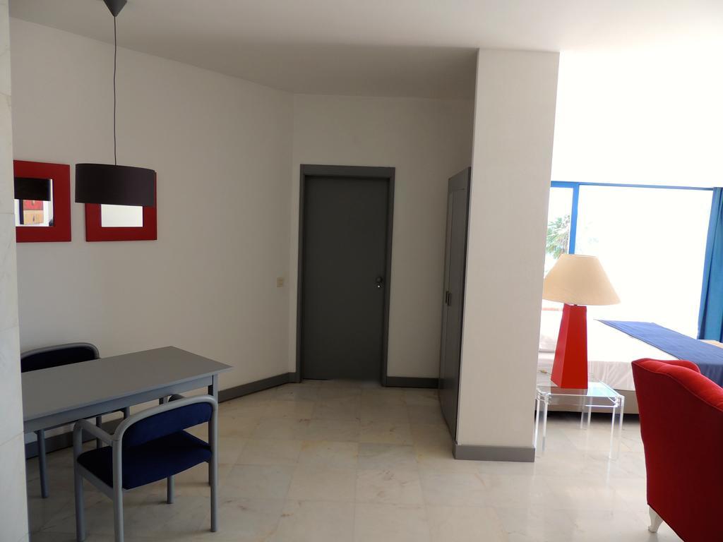 Aparthotel Almar 3*