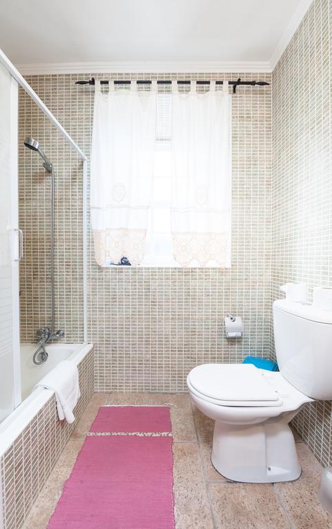 Holiday home Adega Poca