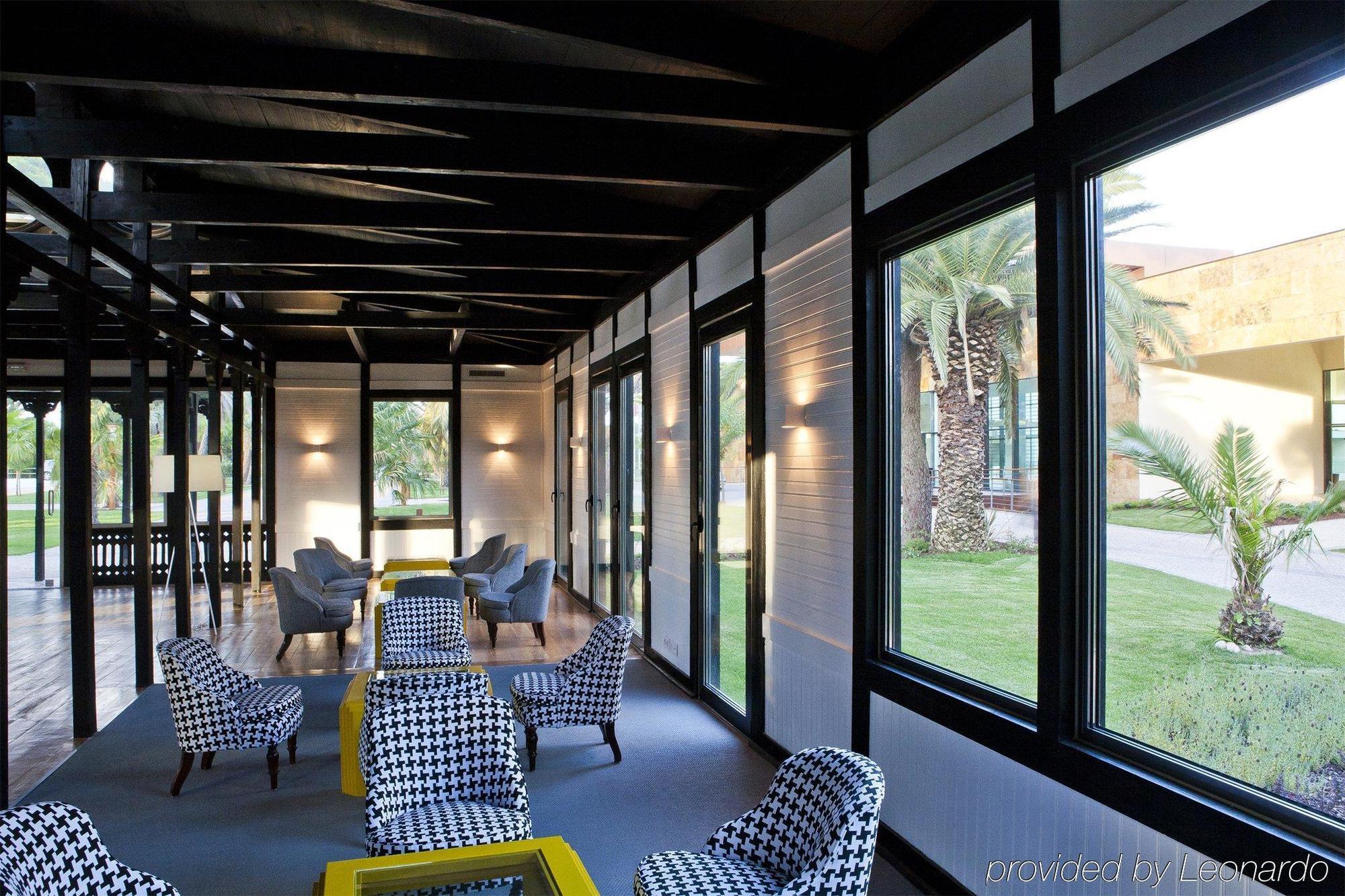 Onyria Marinha Boutique Hotel 5*