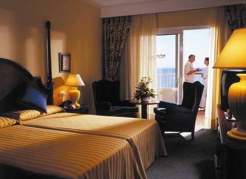 Hotel Riu Madeira 4*