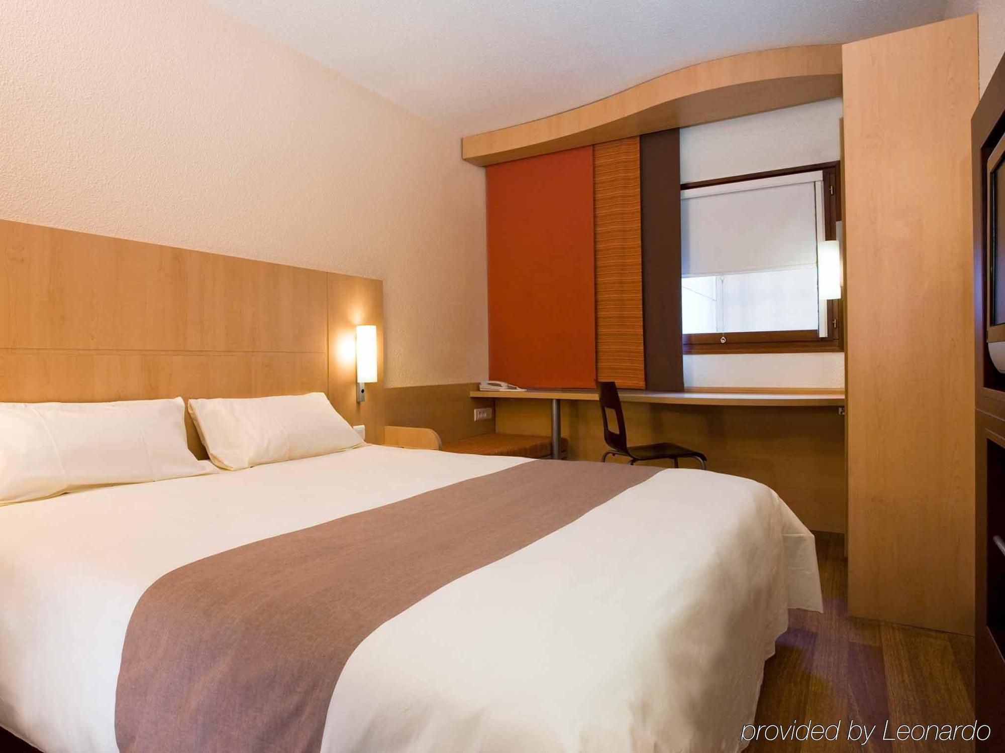 Ibis Lisboa 2*