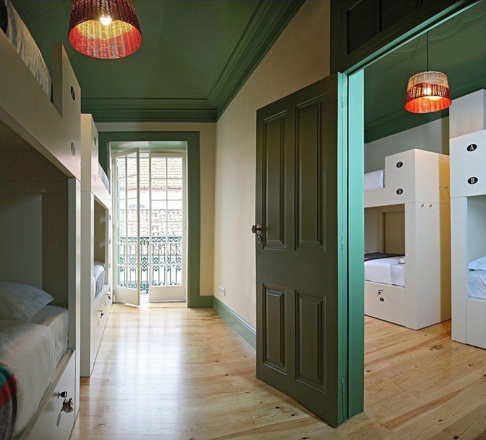 29 Madeira Albergue *