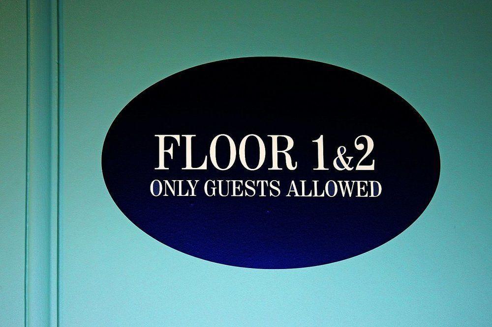 29 Madeira Hostel *