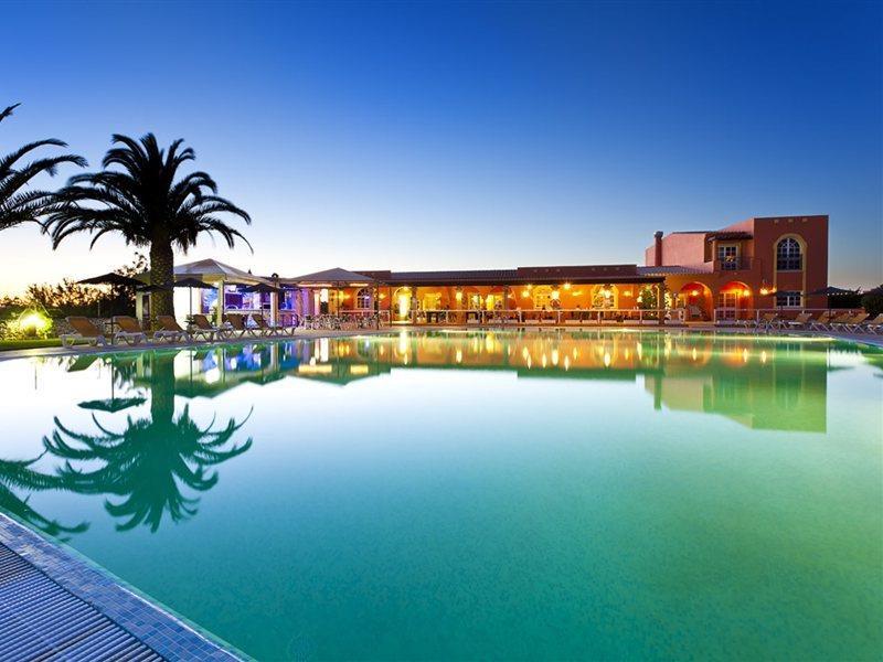 Colina Village Resort 3*