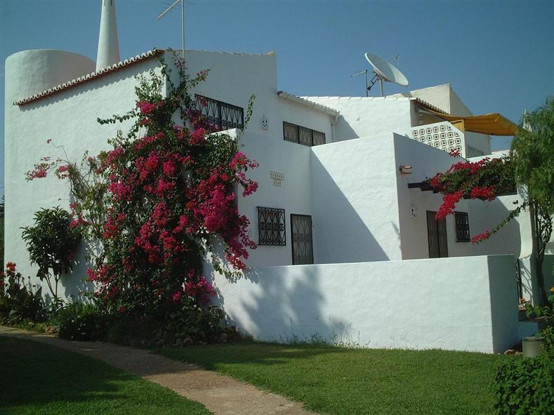 Senhora Da Rocha *