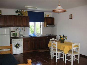 Quinta Das Acacias Guest Houses Hotel 3*