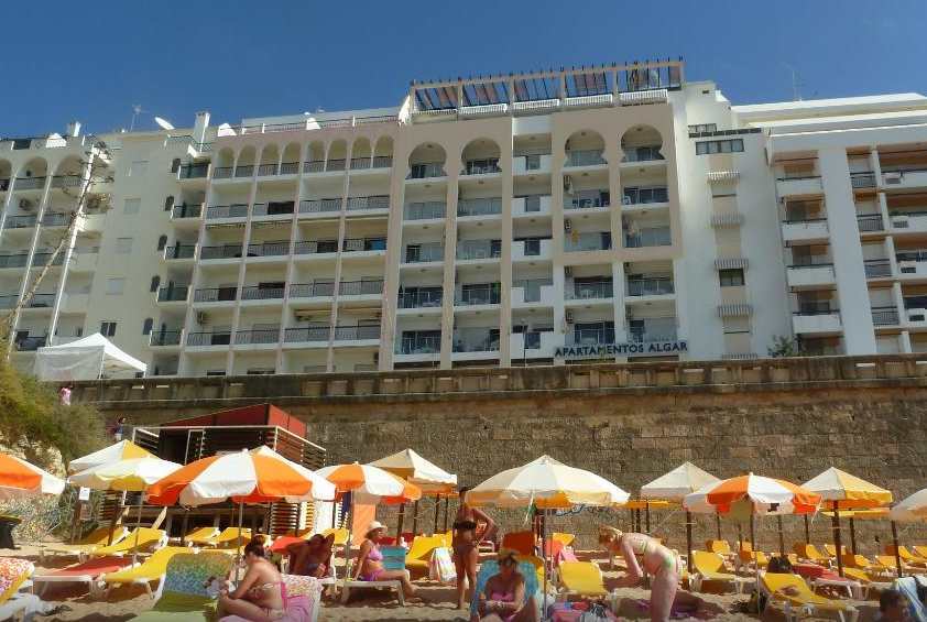 Algar Apartment *