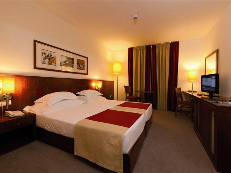 Hotel Gale Opera Lisbon