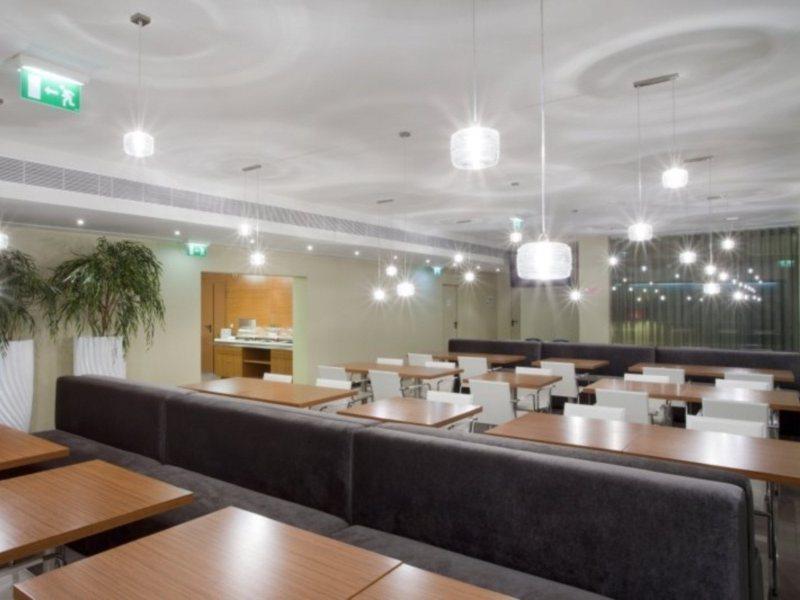 Express Lisbon Airport By Ihg Portela (Loures)