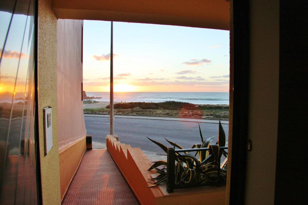 Supertubos Hostel