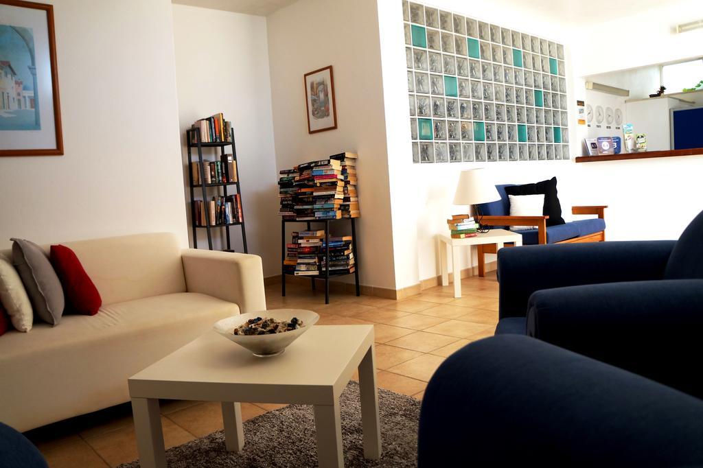 Apartment Oasis *