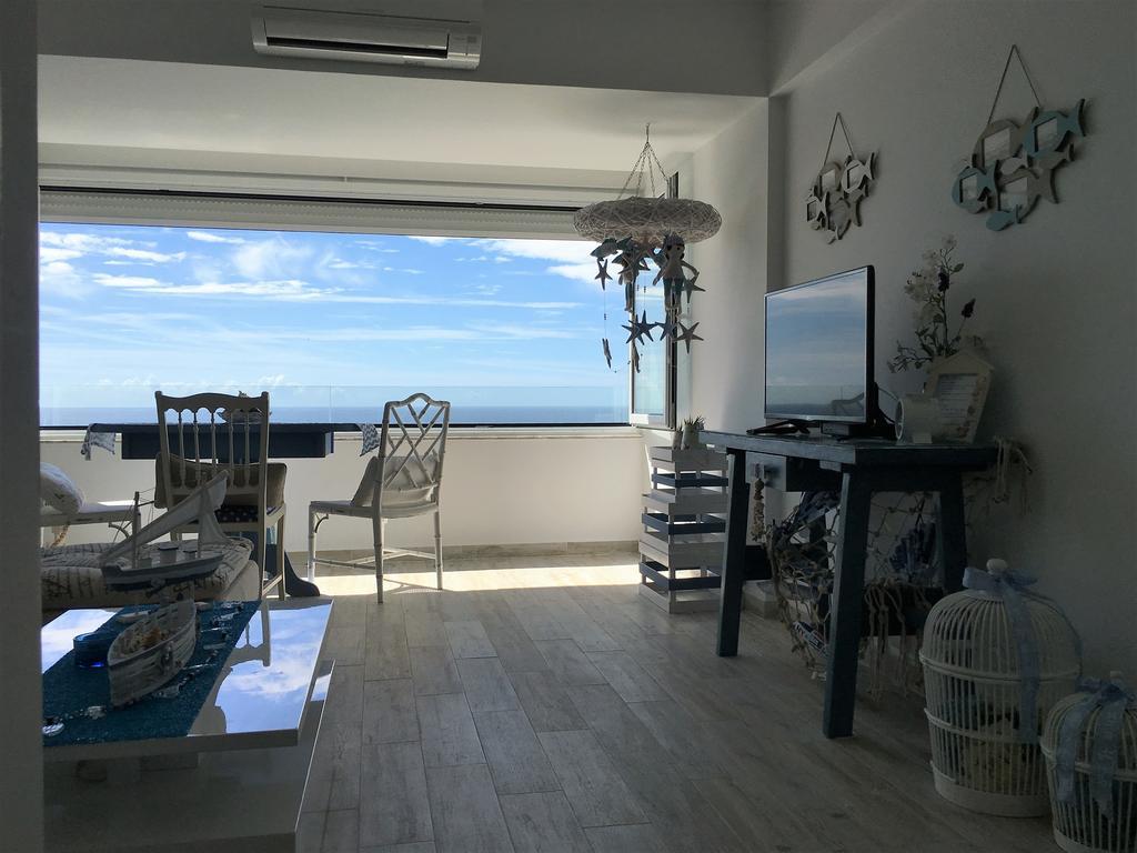 Sun & Sea 511 *