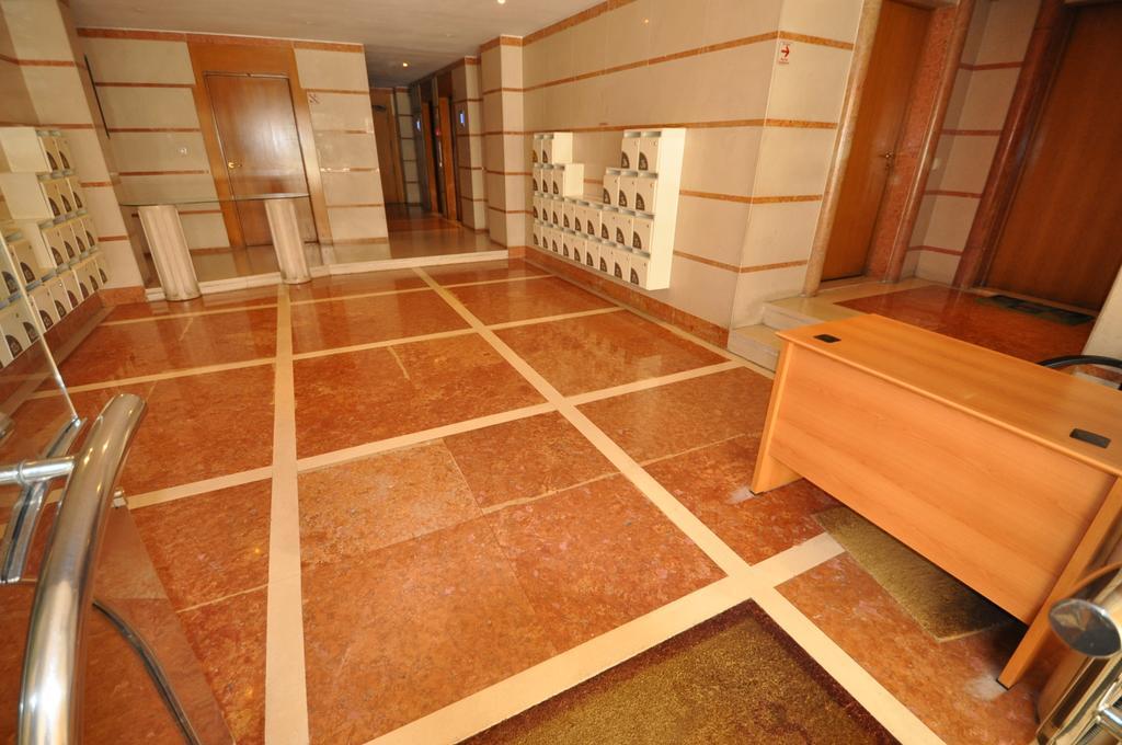 Apart Lisbon Pool Metro Garage Apartamento *
