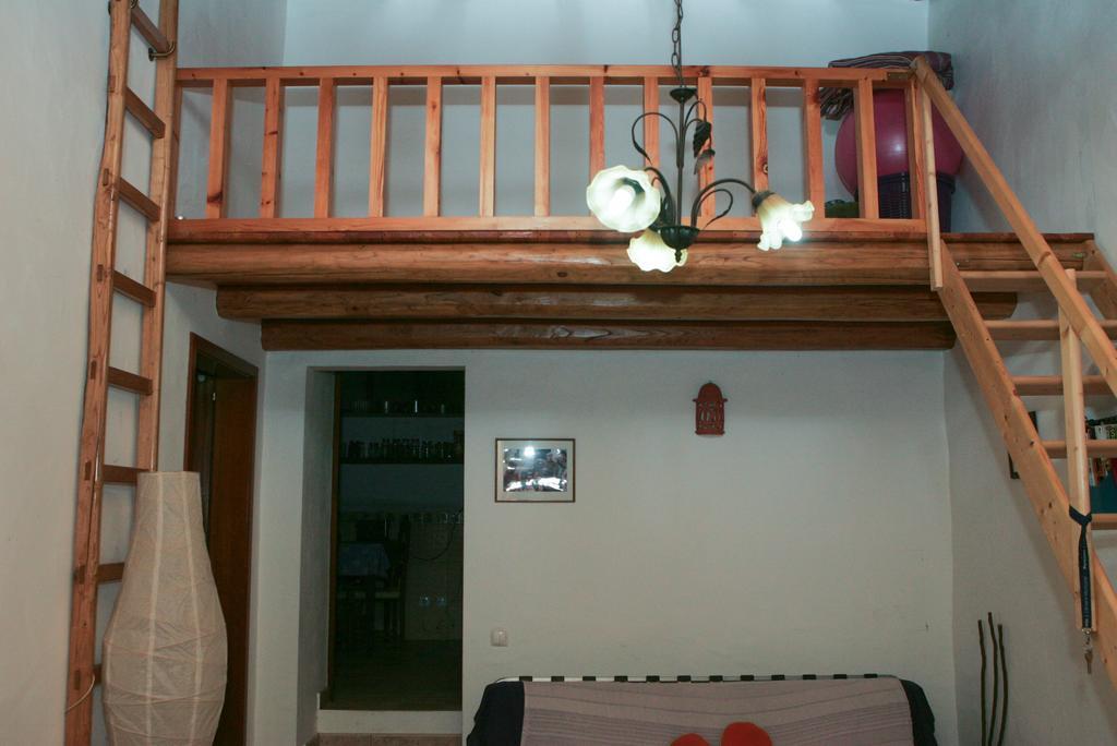 Horta Do Ze Miguel Farm stay Monchique