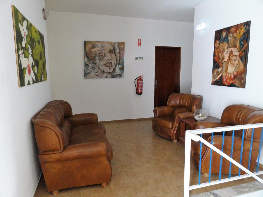 Guest house Residencial Espadinha *