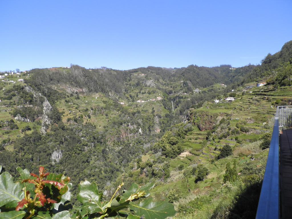 Luz - Family House Vacations- Large Private Outdoor Area Villa Santa Cruz (Madeira)