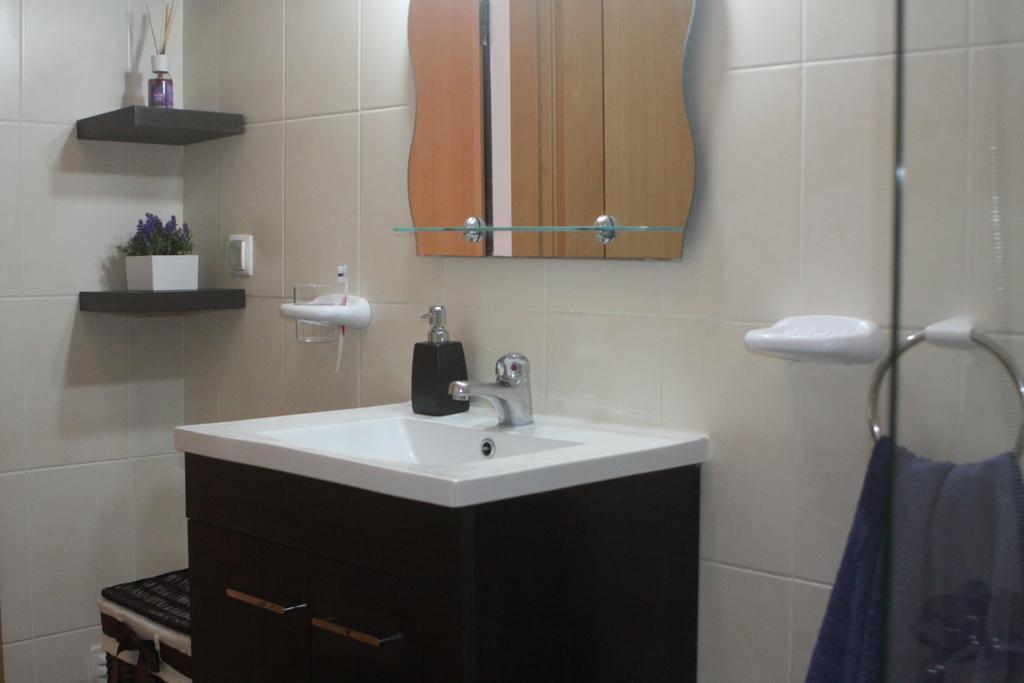 Apartamento Lovely New W/ Pool Albufeira