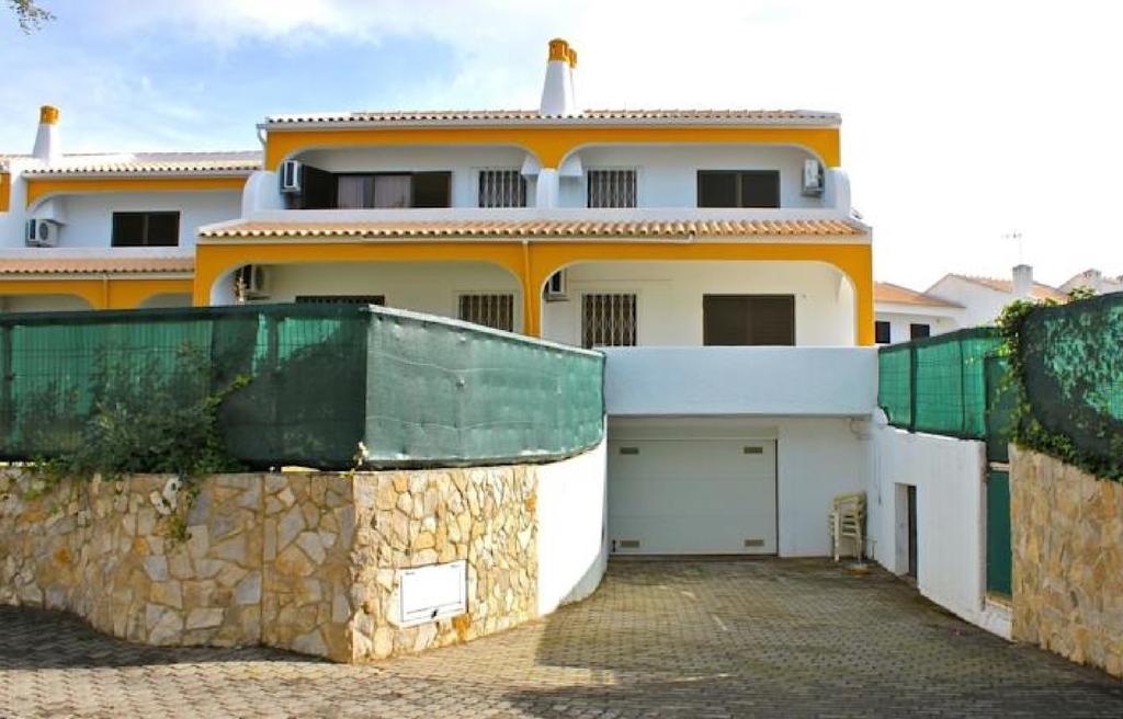 Turisticos Crisgolf Apartment *