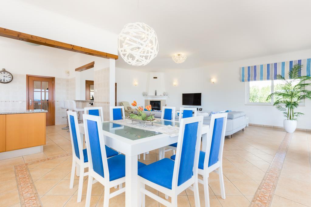 Zinha Villa