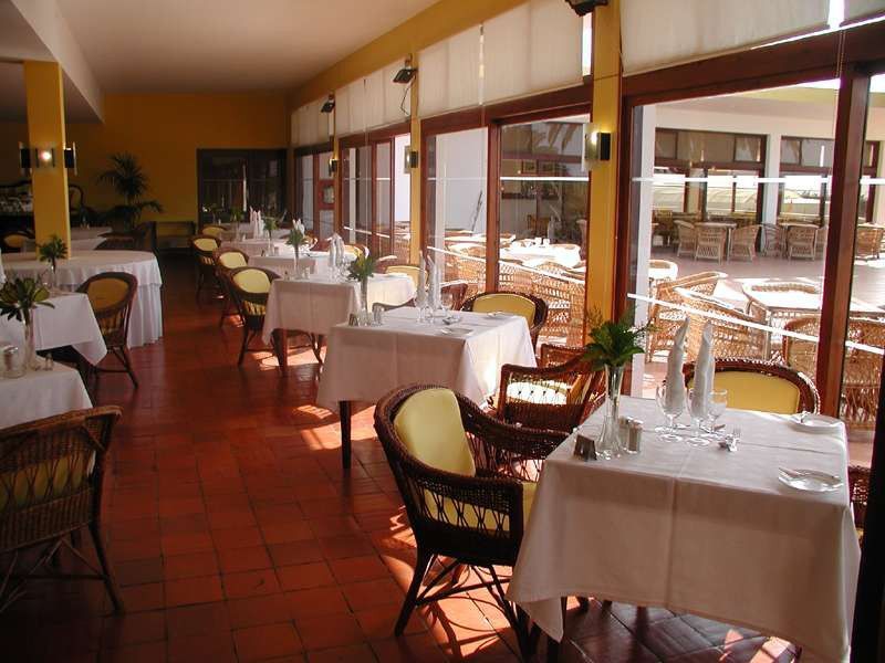 Hotel & 4*
