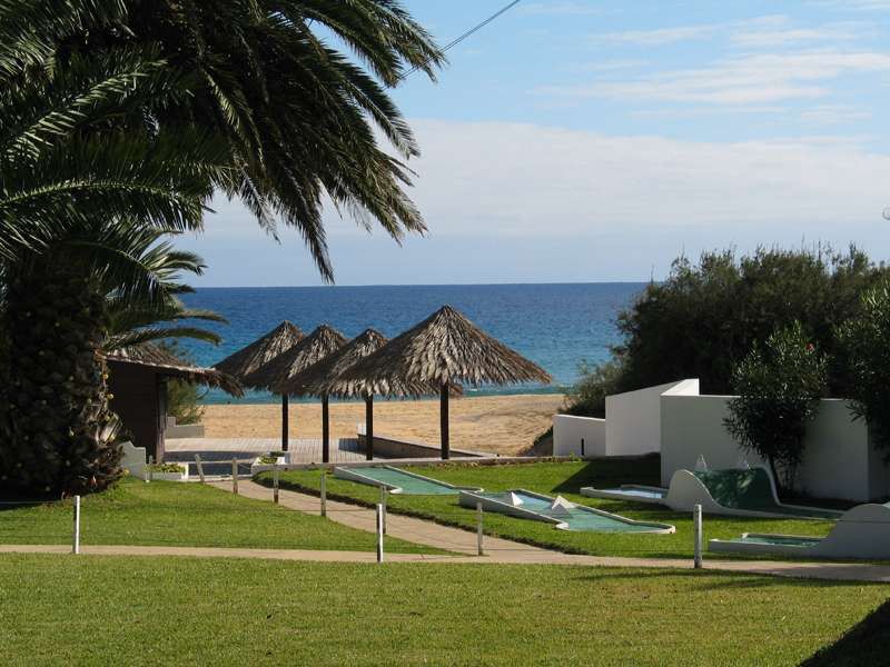 & Hotel