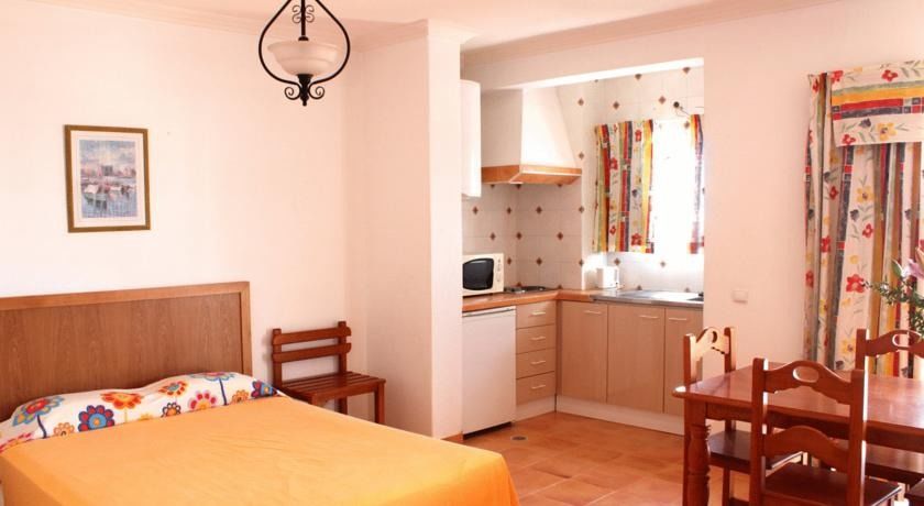 Aparthotel Mirachoro 3*