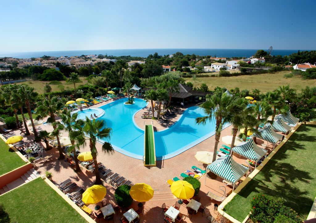 Baia Grande Hotel 4*