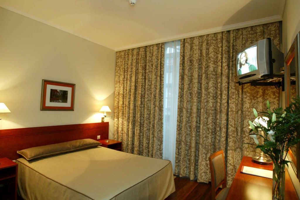 Hotel Camoes 4*