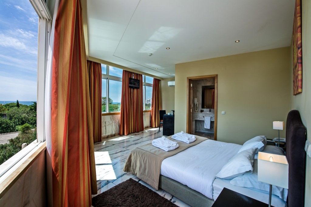 Velamar Boutique - Adults Friendly