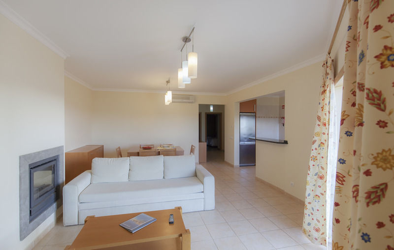 Placid Village Apartment *