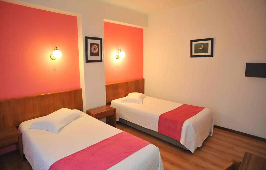 Guest house Edificio Novo Rosamar Al 3*