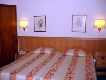 Do Centro Hotel 3*