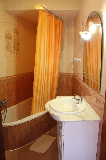 Habitación en casa particular Sunny With Private Bathroom 300m From The Sagres