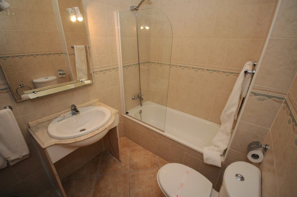 Da Lota - Beachfront Aparthotel