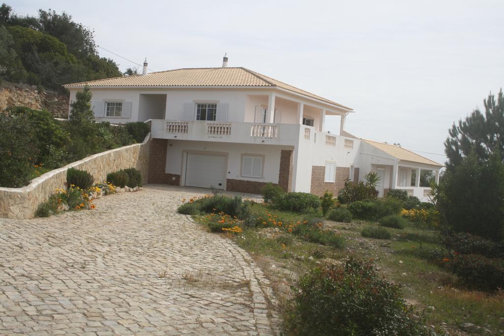 Rustic Villa Guesthouse Santa Barbara de Nexe