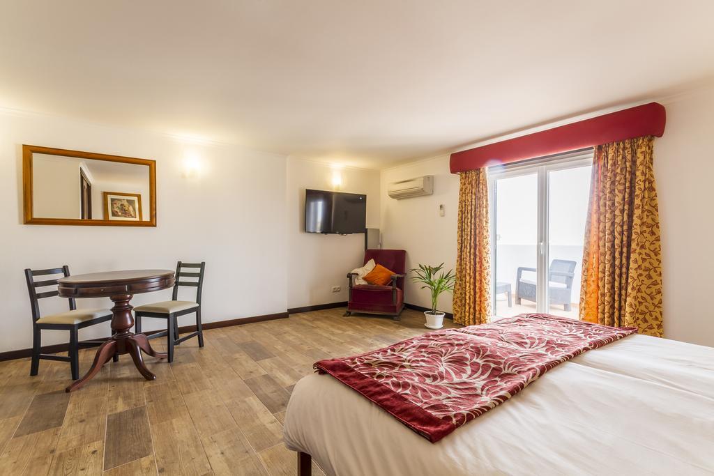 Holiday Guest house *