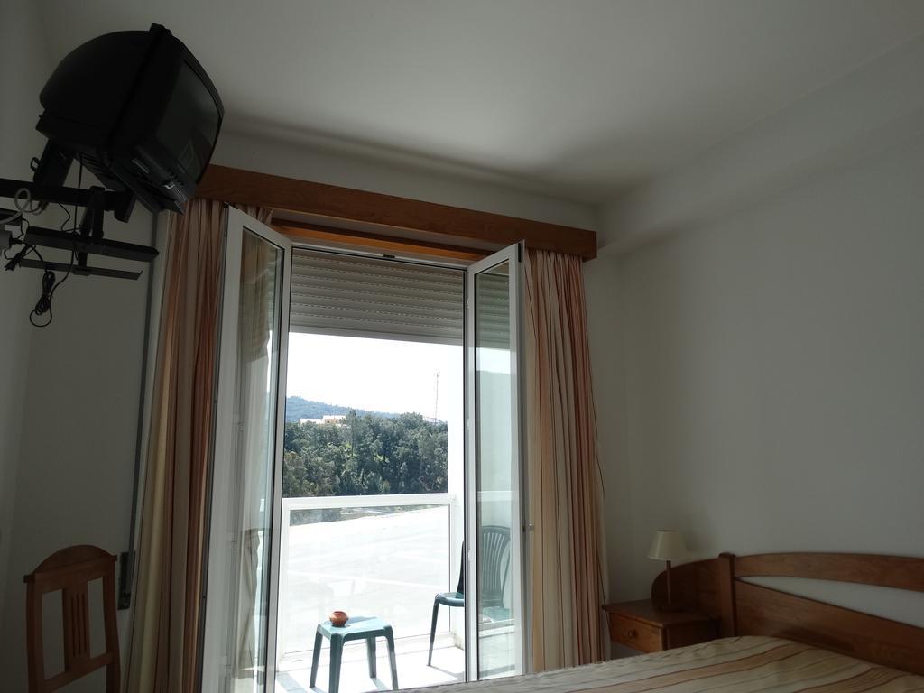 Guest house Descansa Pernas *