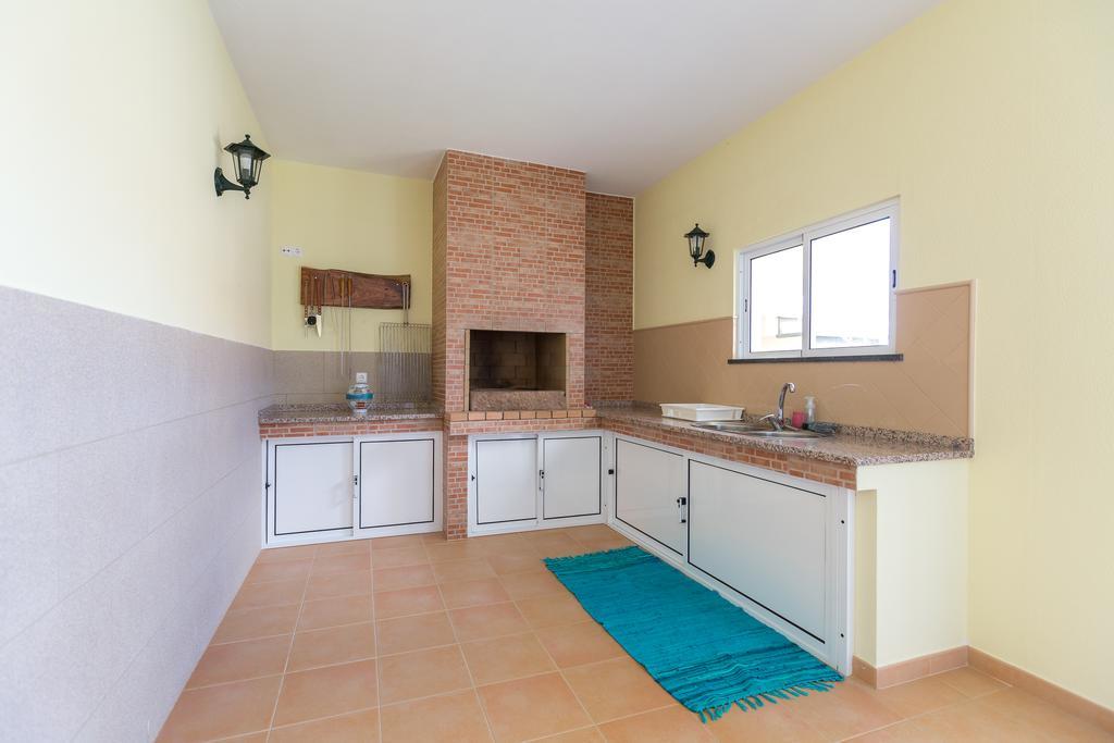 Casa Agrela By Rent2u, Lda *