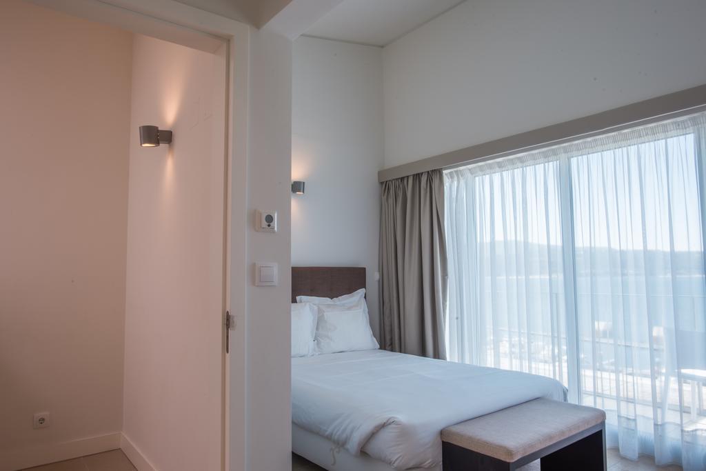 By The Editory - Marina Apartahotel