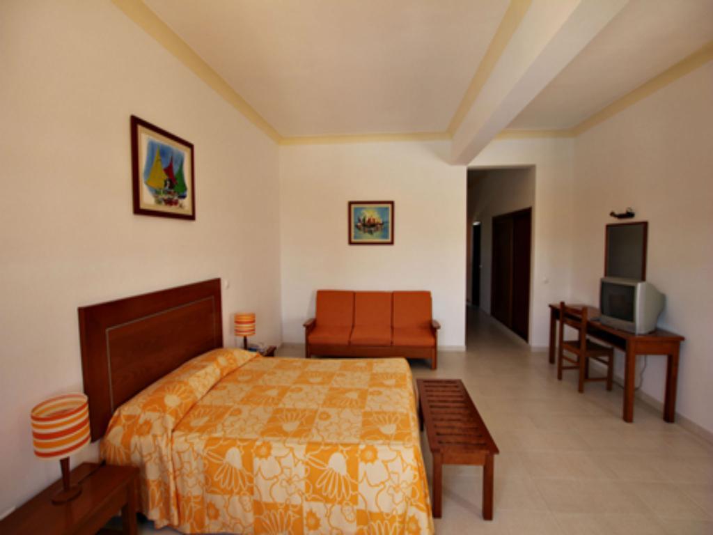 Don Tenorio Hotel 3*