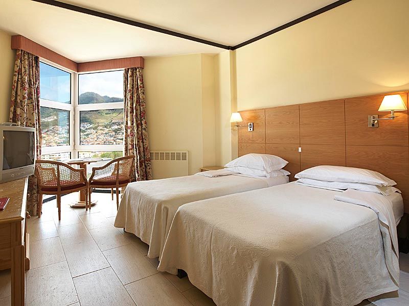 Dom Pedro Madeira 4*