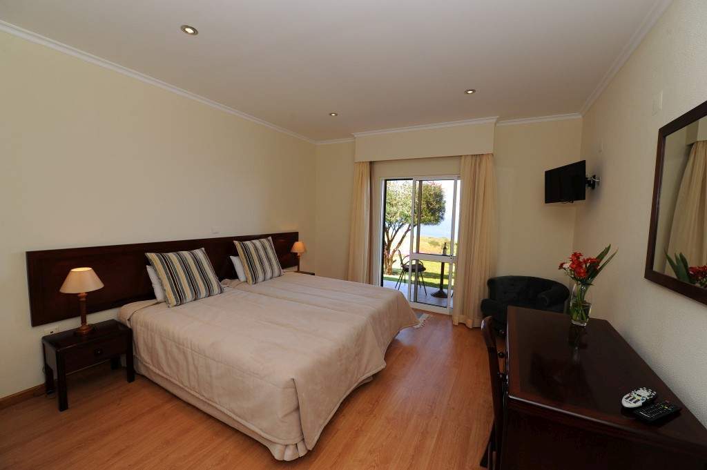 Bed & Breakfast Residencial Farol Ponta do Pargo