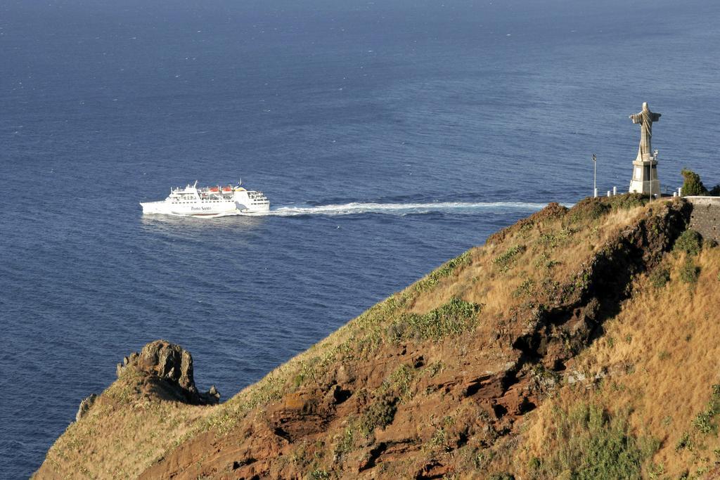 Araujo Da Costa By Hr Madeira Villa Garajau