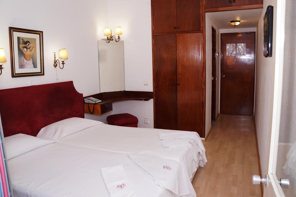 Hostal Residencial Parque *