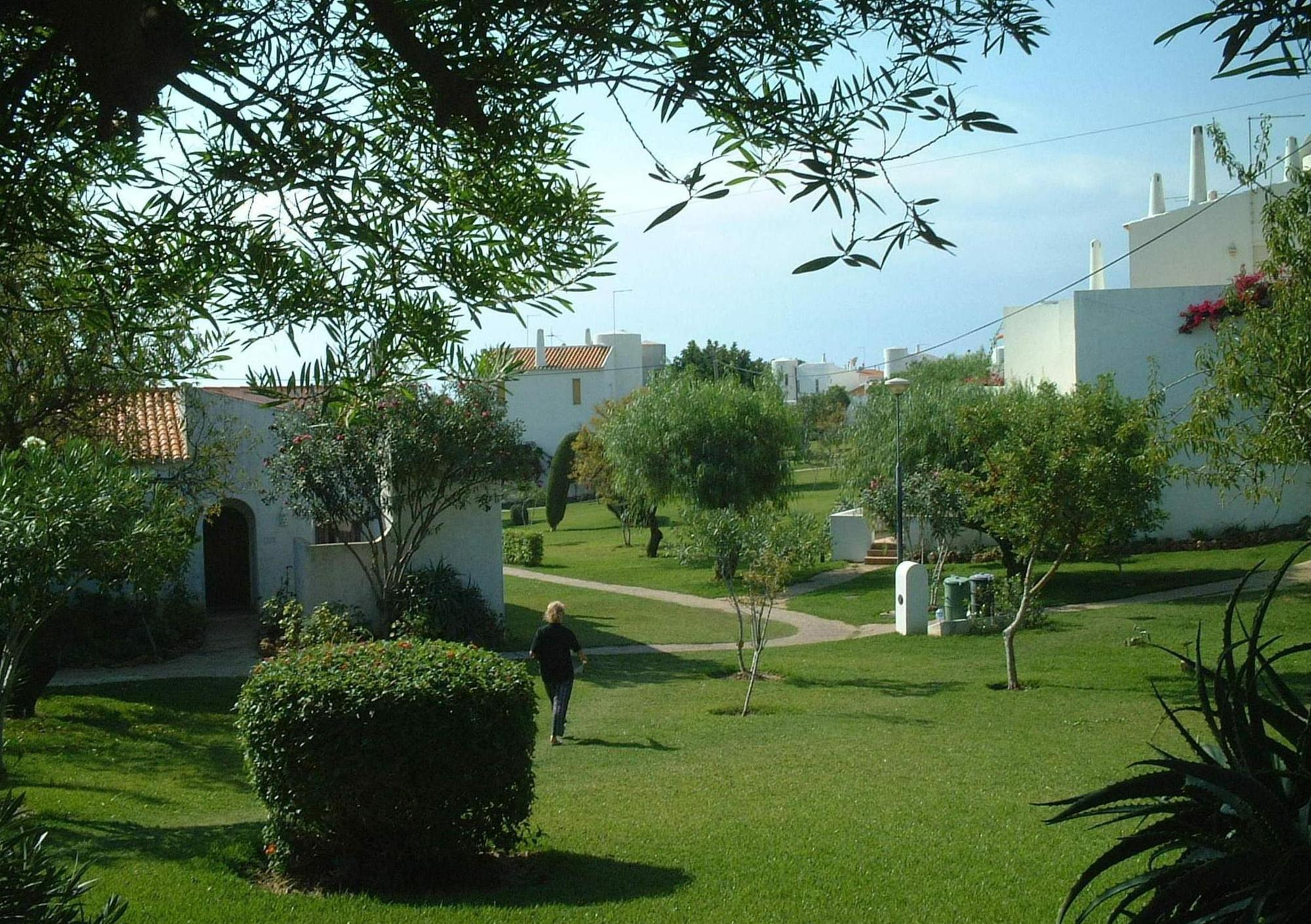 Senhora Da Rocha Armacao de Pera
