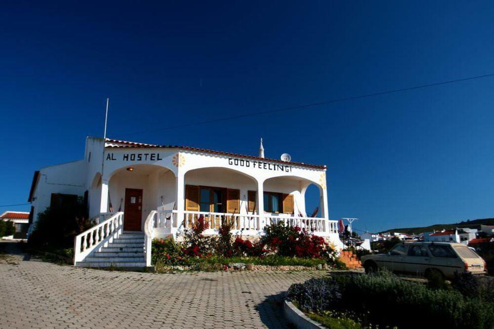 Hostel Good Feeling Hostel & Guest House