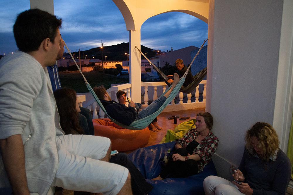 Hostel Good Feeling Hostel & Guest House