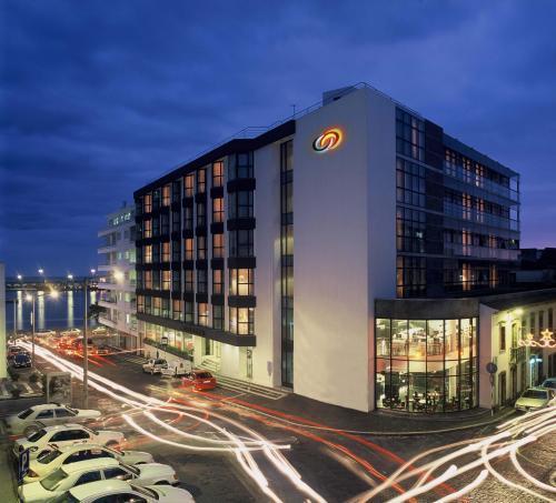 Neat Avenida Hotel 3*