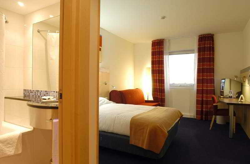 Hotel Express Lisbon-oeiras, An Ihg